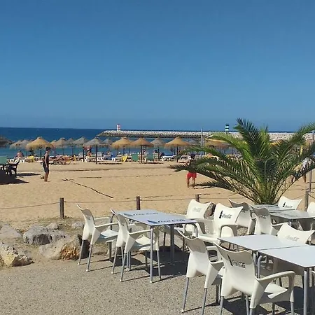T2 Gaveto- Frente Mar, Wifi, Aconchegante & Familiar Appartement Quarteira