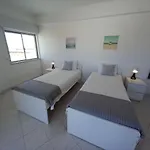 Apartment T2 Gaveto- Frente Mar, Wifi, Aconchegante & Familiar *