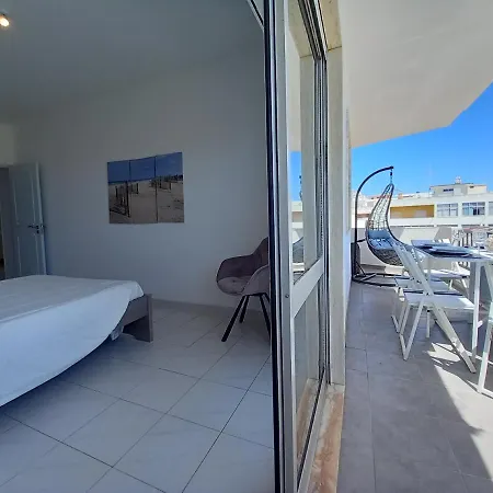 T2 Gaveto- Frente Mar, Wifi, Aconchegante & Familiar